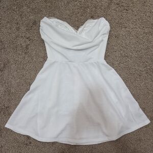 Lucy In The Sky - Lace Bust Flare Dress in White